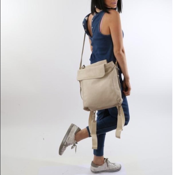 BRAND NEW BILL BLASS NAVY SUEDE BACKPACK/CROSSBODY